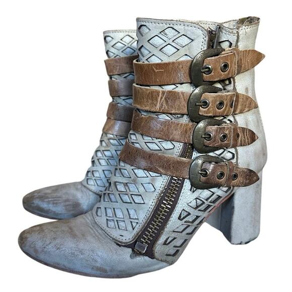 Freebird by Steven Julia Leather Heel Boot Bootie Size 8 in Ice - Picture 1 of 8